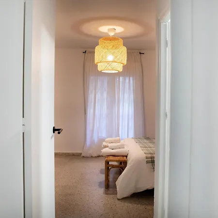 Espacioso En El Centro De Apartamento